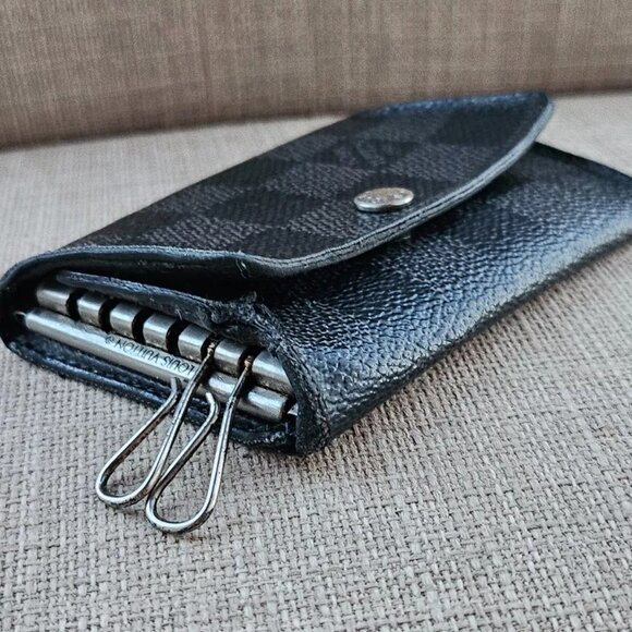 Louis Vuitton Paris Keychain Keyfob BlackGray Leather Key Holder Made in France - Picture 2 of 12